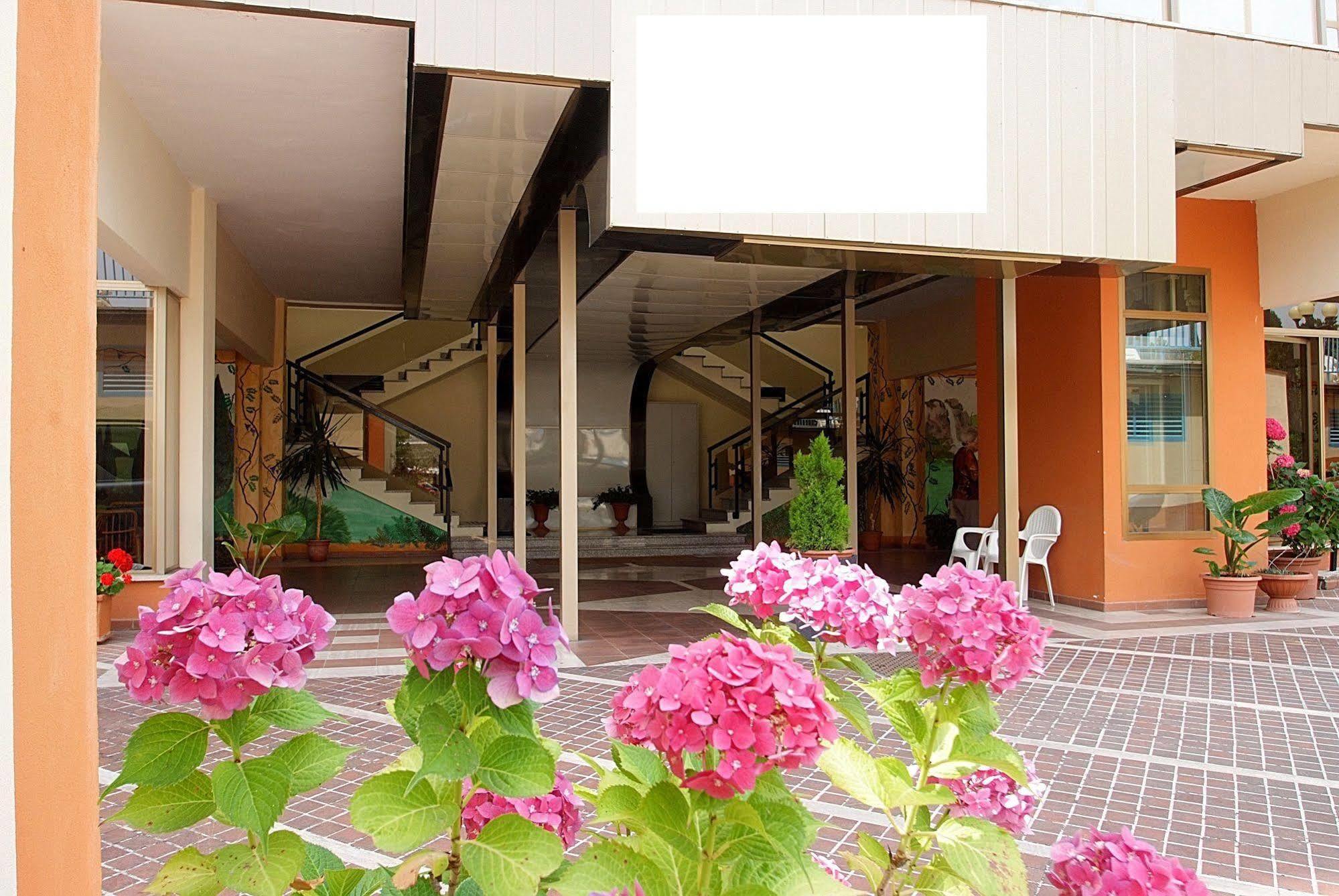 Albergo Le Sorgenti Chianciano Terme Exterior photo